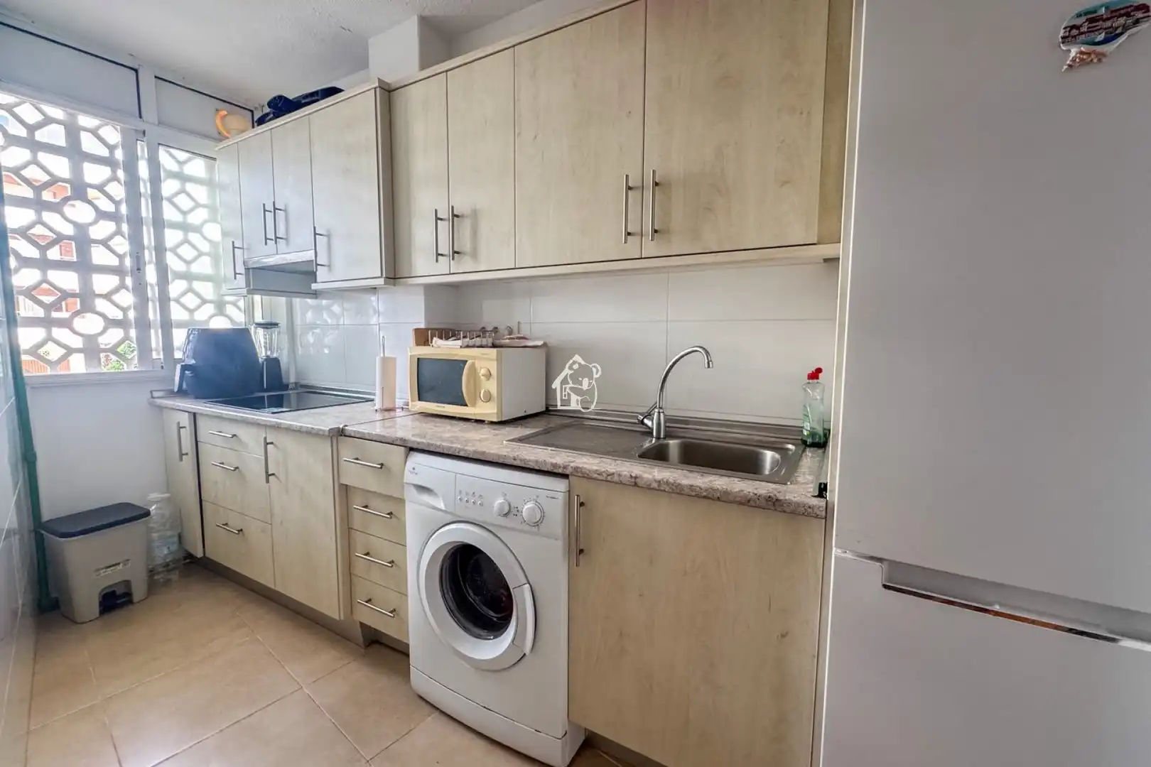 Cuina de Apartament de lloguer en Orihuela amb Terrassa, Traster i Piscina