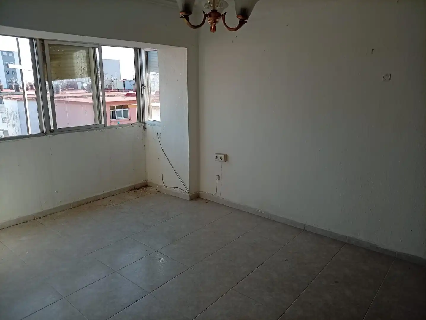 Habitación de Piso en venta en La Línea de la Concepción
