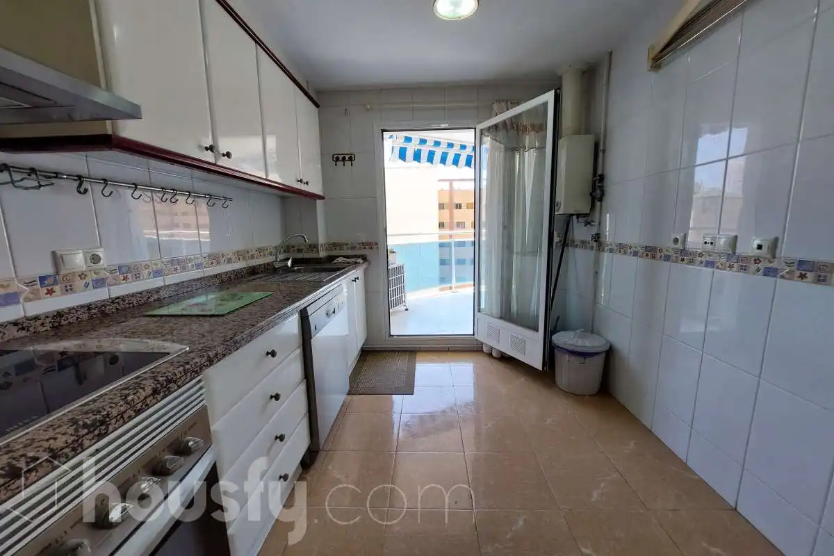 Cuina de Pis en venda en Villajoyosa / La Vila Joiosa amb Aire condicionat, Jardí privat i Terrassa