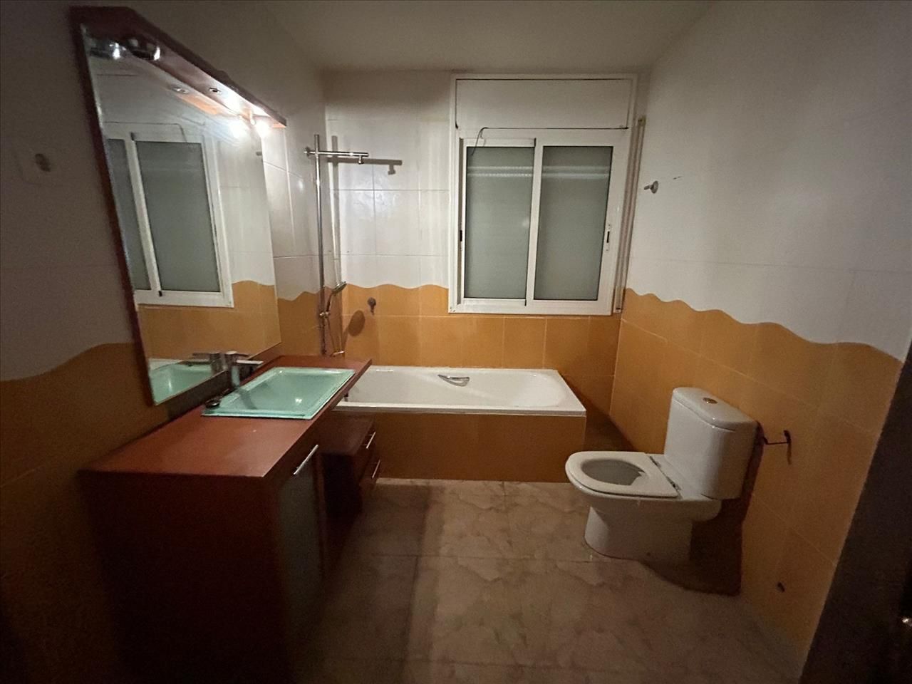 Bany de Casa o xalet en venda en El Bruc amb Terrassa i Piscina