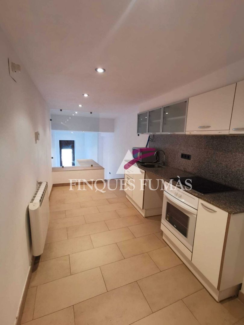 Kitchen of Flat for sale in Cervera  with Heating and Oven