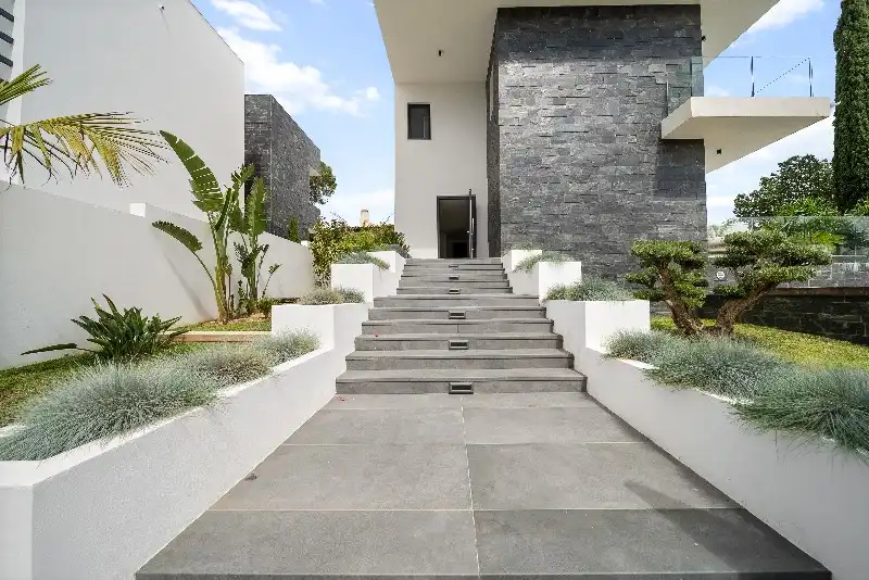 Chalet con piscina en venta en Elviria - Cabopino, imagen 5