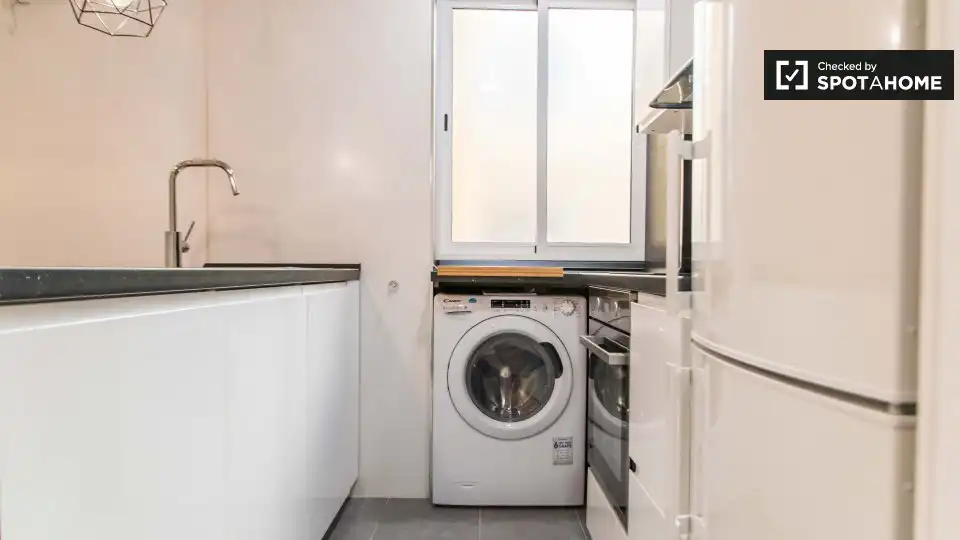 Cocina de Piso de alquiler en Valencia con Aire acondicionado, Calefacción y Amueblado