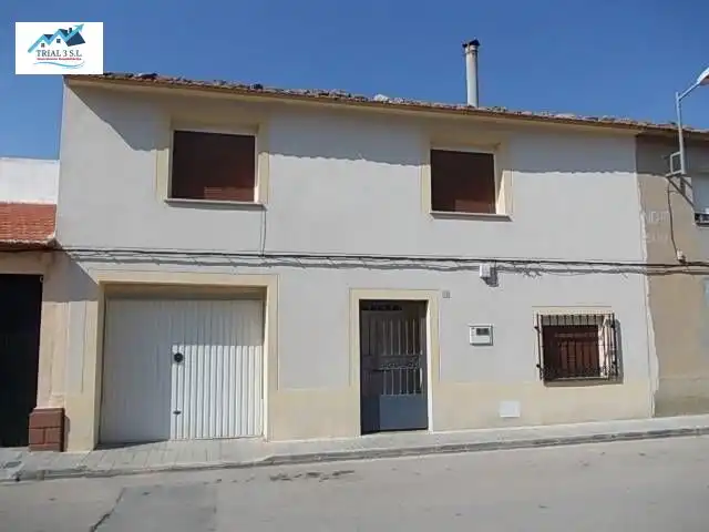 Casa en venta en Calle EL CID
