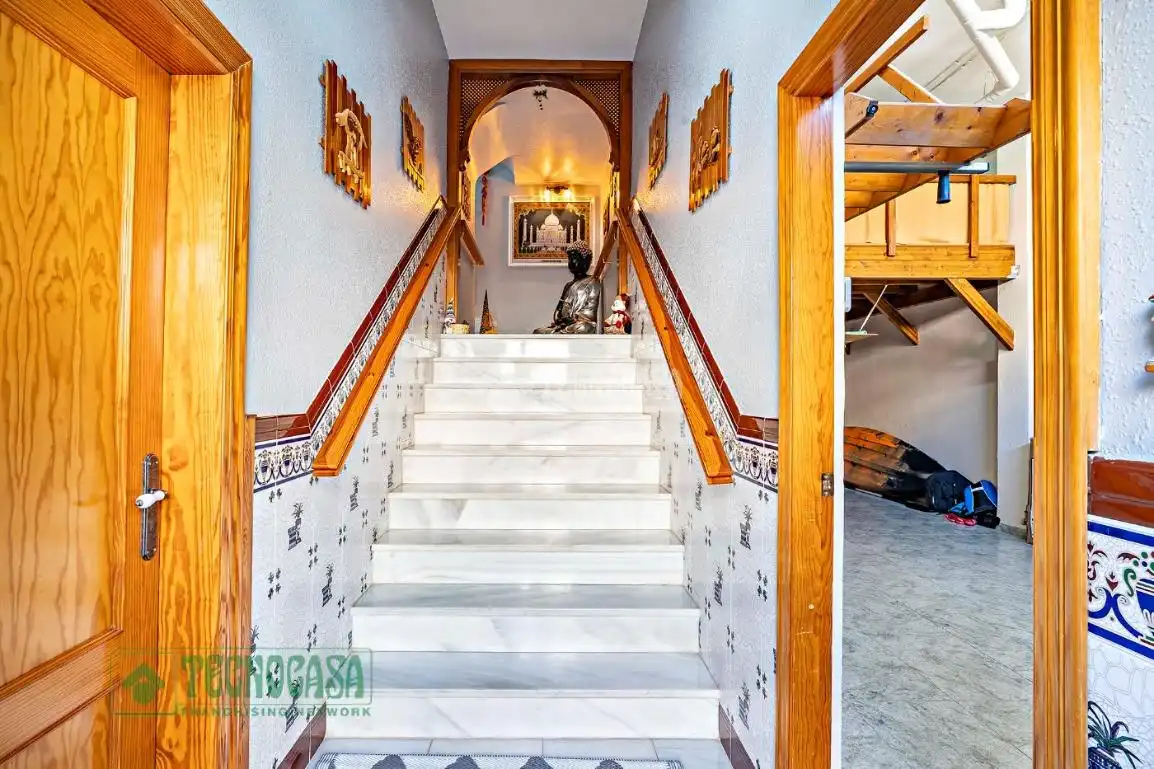 Haus oder Chalet zum Verkauf in El Ejido mit Klimaanlage und Möbliert