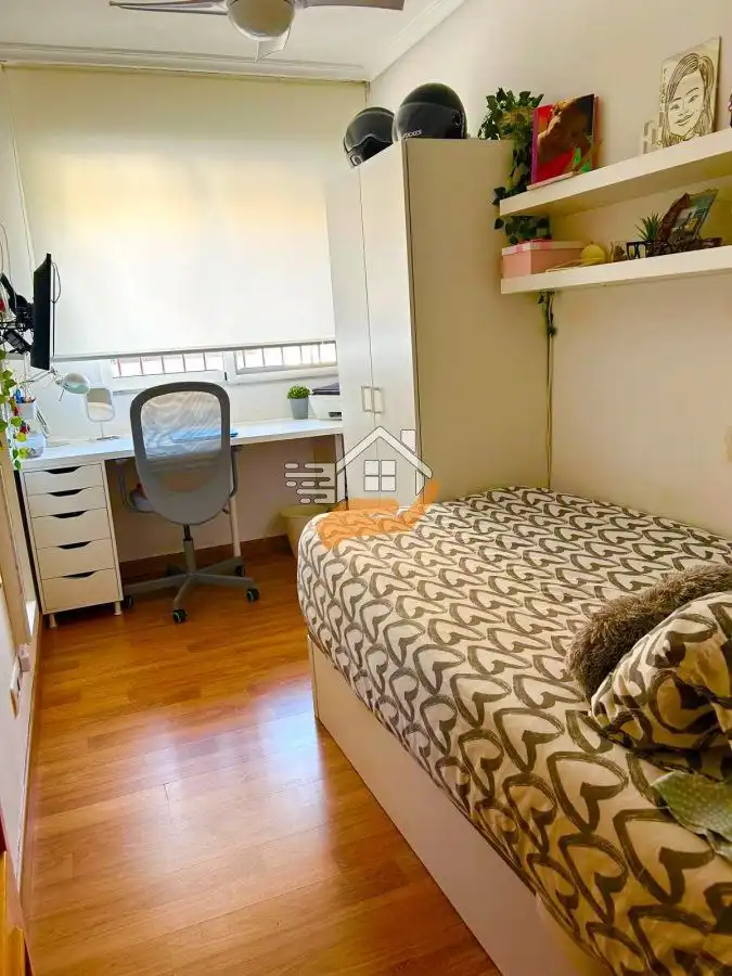 Habitación de Piso en venta en Murcia con Terraza, Trastero y Balcón
