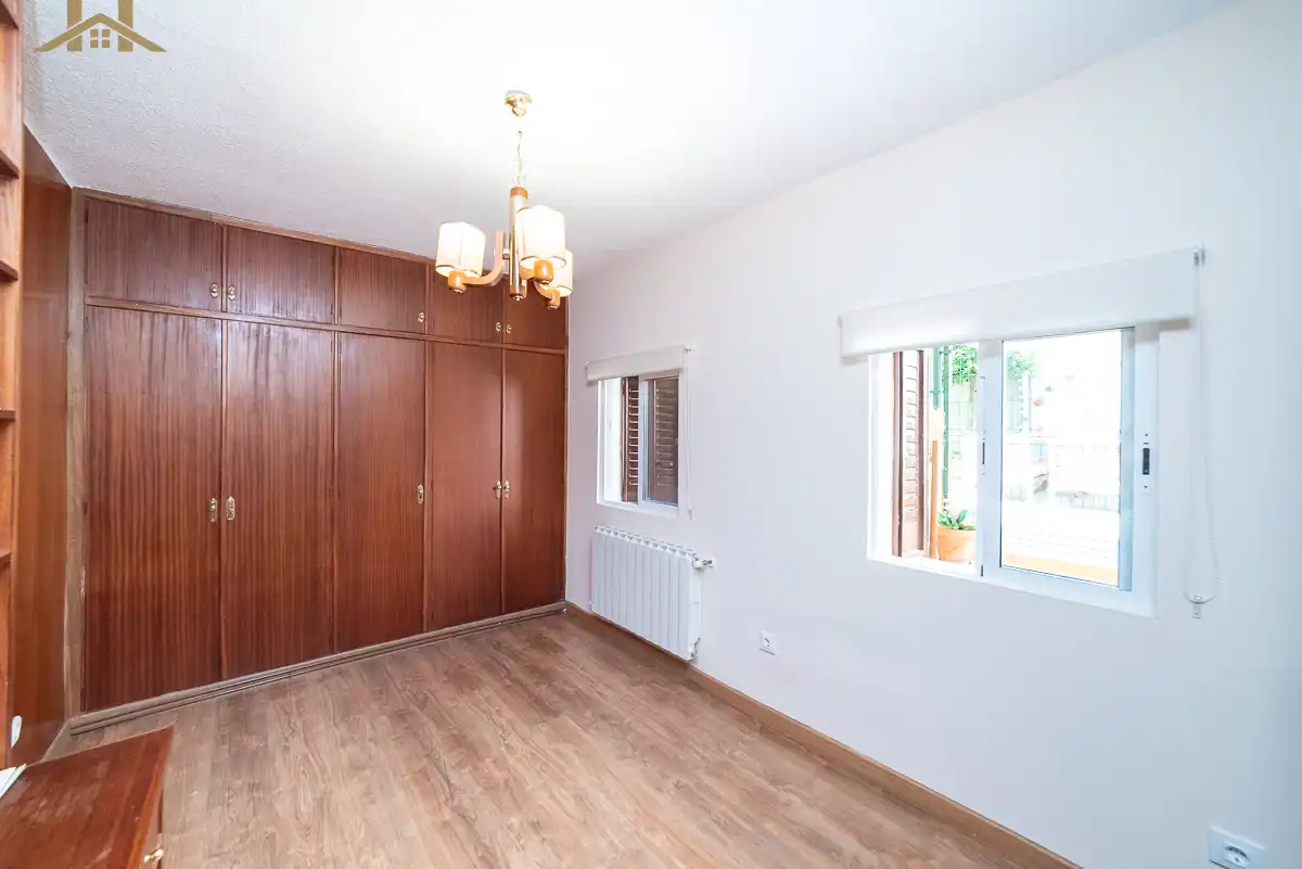 Habitación de Casa o chalet en venta en Pozuelo de Alarcón con Aire acondicionado, Calefacción y Jardín privado