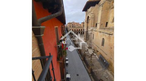Foto 2 de Piso en venta en Calle Rua Santa Maria, Viana, Navarra