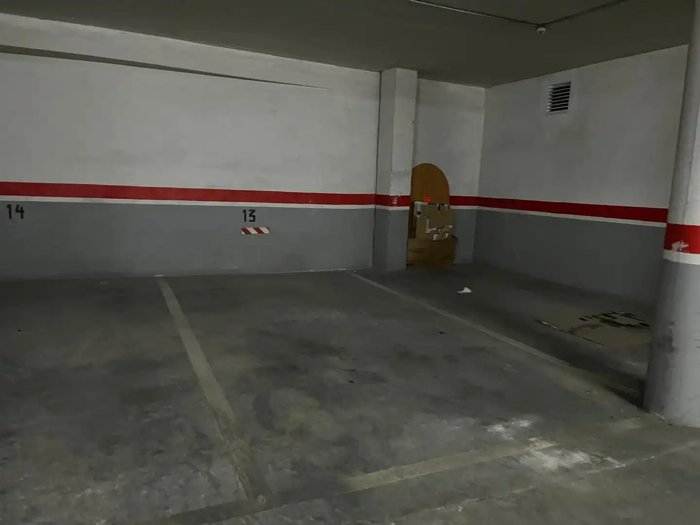 Parking de Piso en venta en Almansa con Calefacción, Trastero y Amueblado