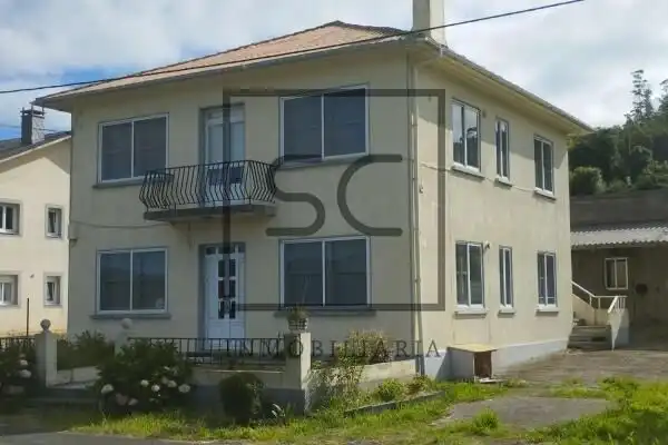 Vista exterior de Casa o xalet en venda en Ortigueira amb Jardí privat i Balcó