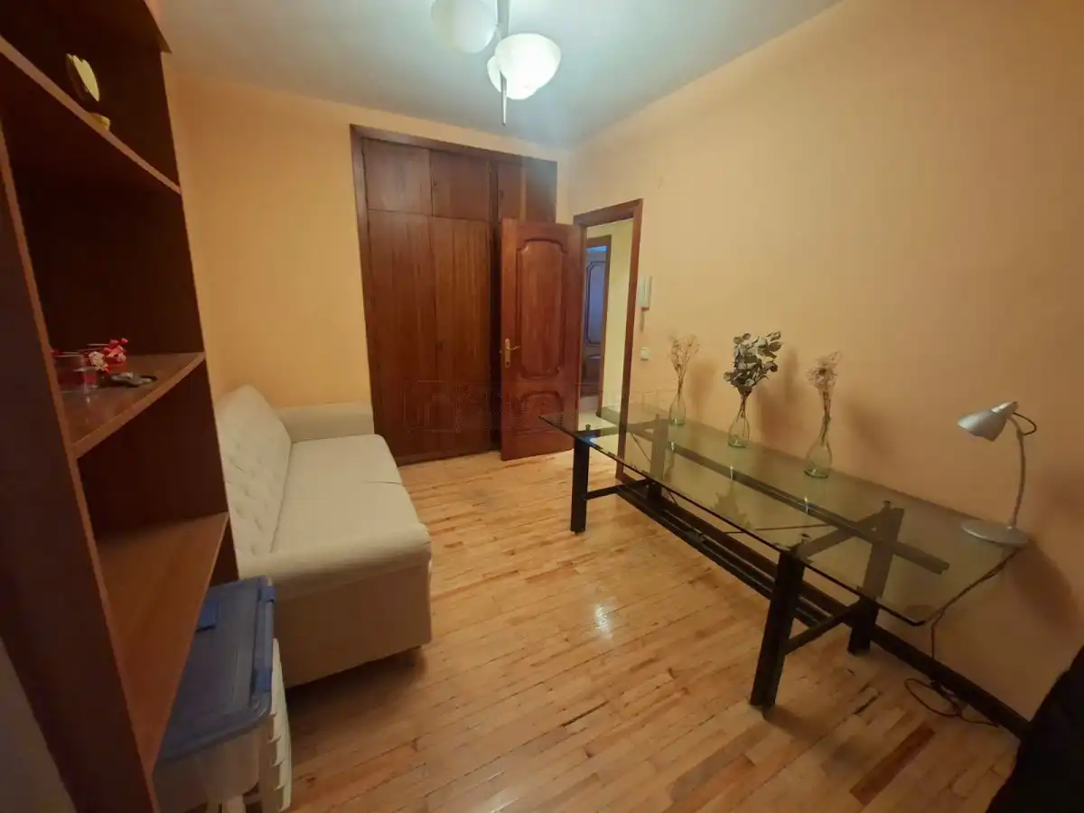 Habitación de Piso en venta en Vitoria - Gasteiz con Calefacción y Parquet