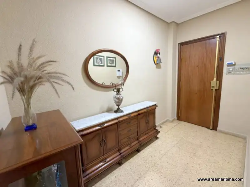 Piso en venta en Valencia con Aire acondicionado, Calefacción y Horno