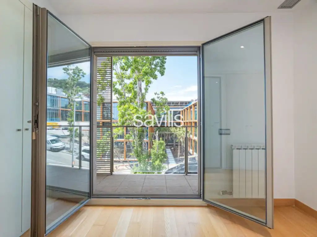 Exterior view of Attic for sale in Barcelona  with Air Conditioner, Terrace and Swimming Pool