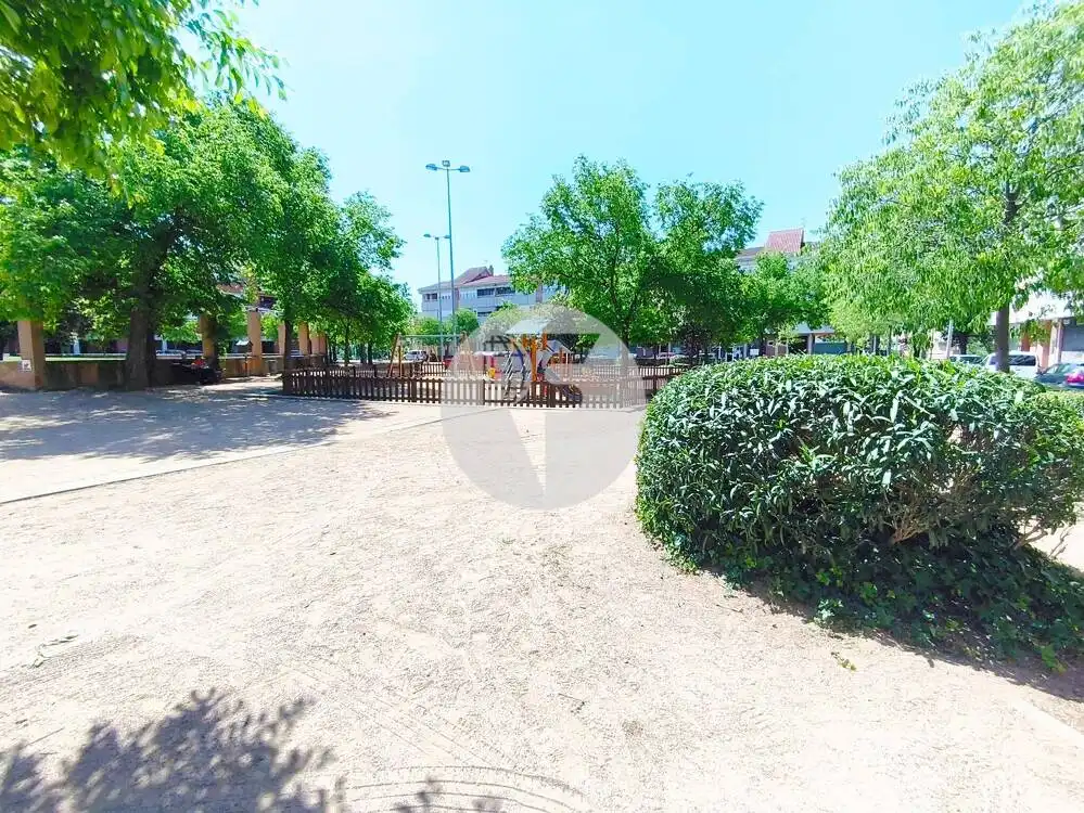 Vista exterior de Piso en venta en Manresa con Calefacción y Balcón