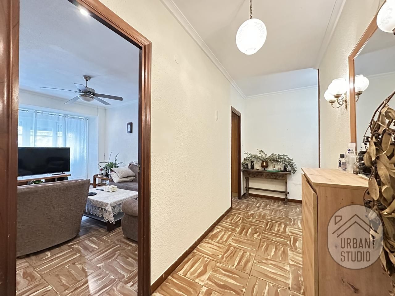 Flat for sale in Alicante / Alacant  with Balcony