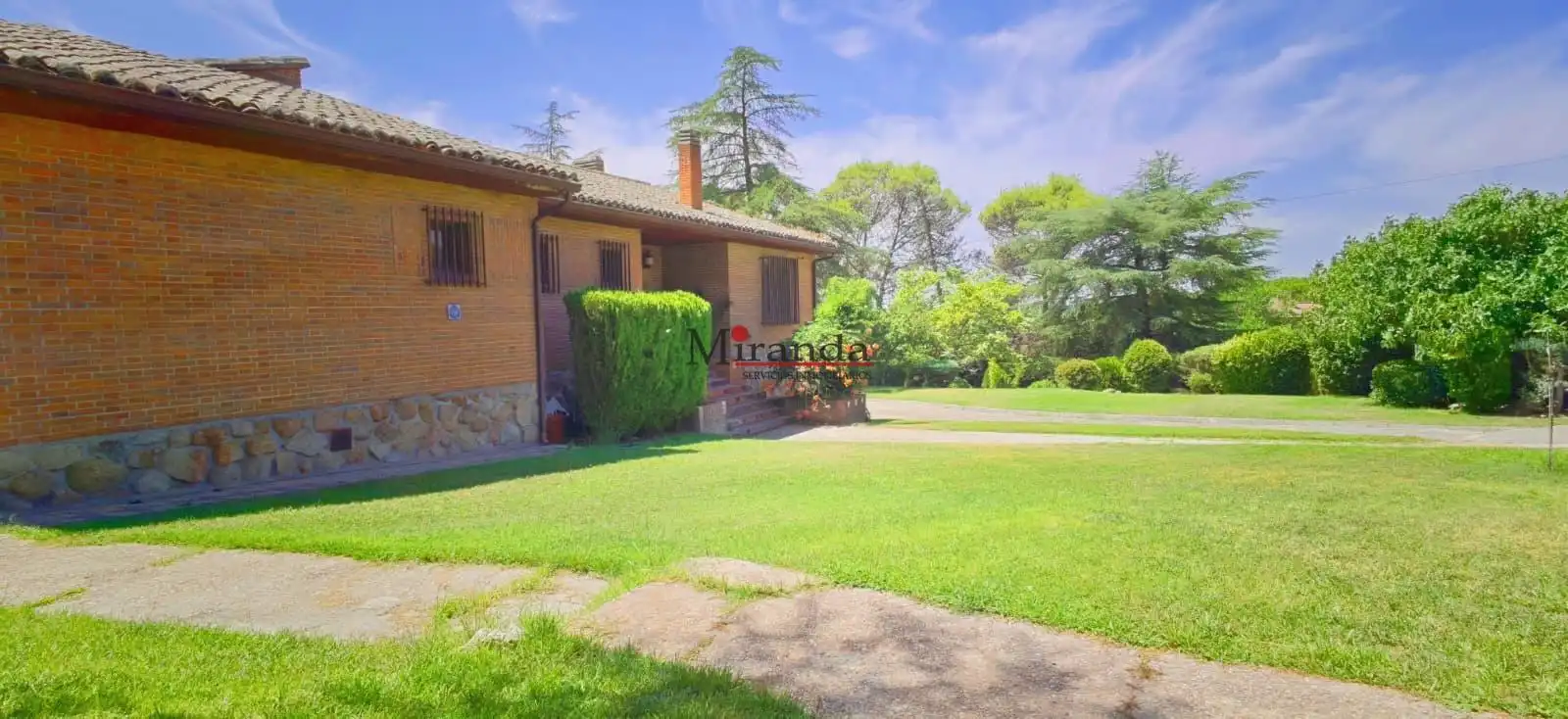Houses for sale in El Bosque