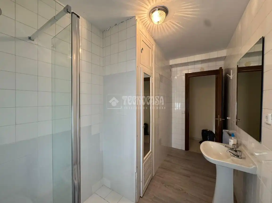 Bathroom of Flat for sale in Osuna  with Air Conditioner and Balcony