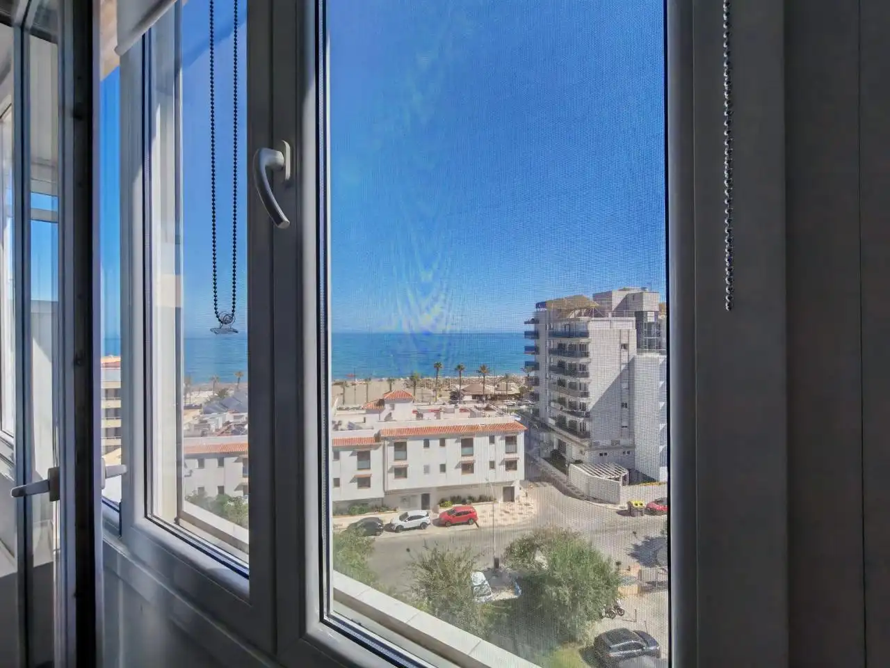 Flat for rent in Avenida de Playamar, Playamar - Benyamina