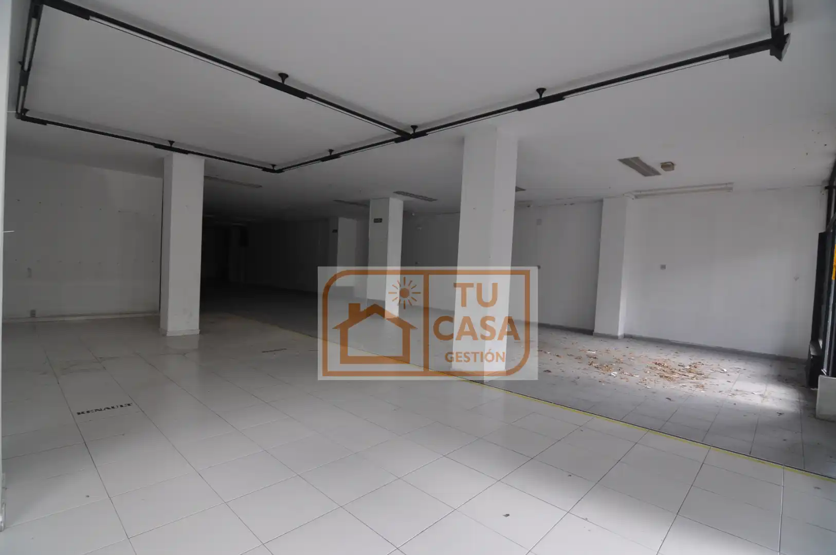 Local comercial en alquiler en Avenida de Hernán Cortés, imagen 5
