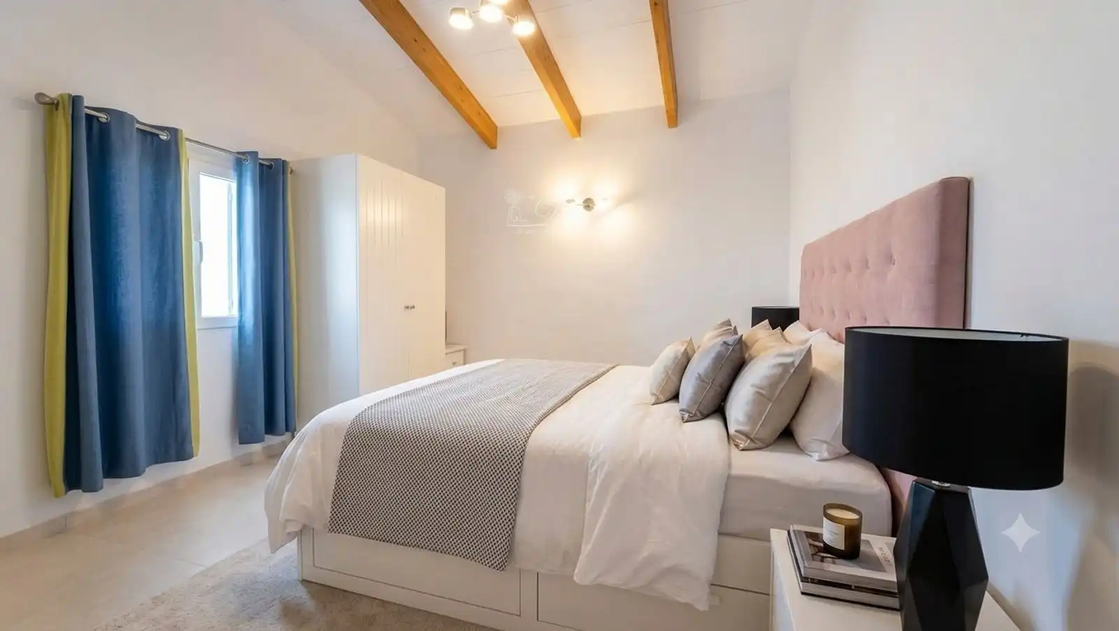 Bedroom of Houses for rent in Santa Eugènia  with Air Conditioner and Swimming Pool