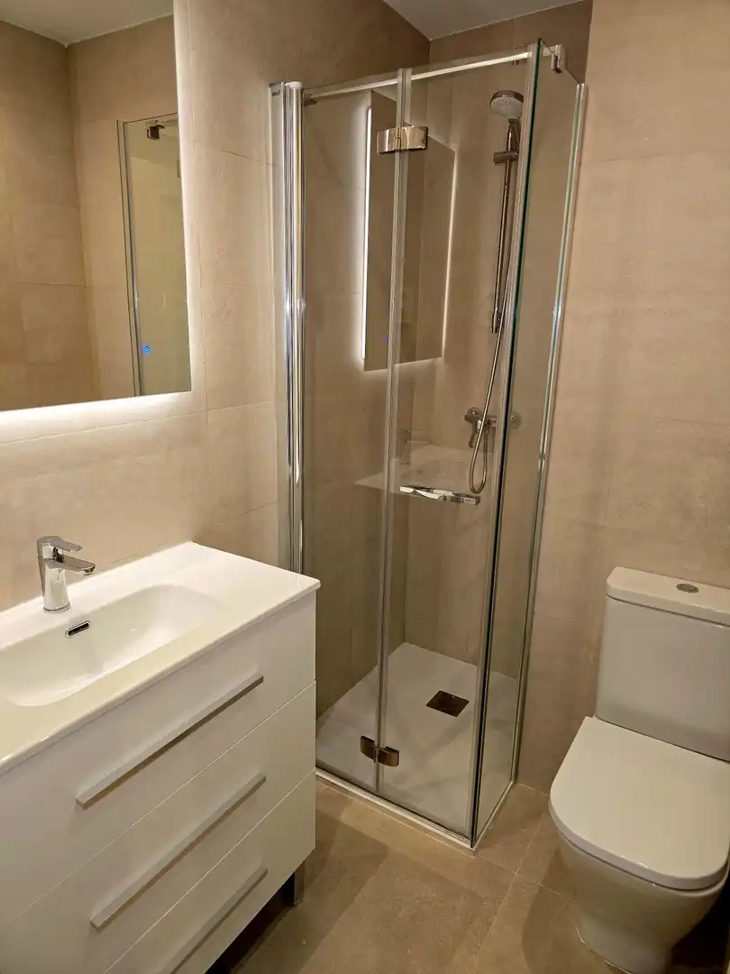Baño de Piso en venta en Madrid con Aire acondicionado y Calefacción