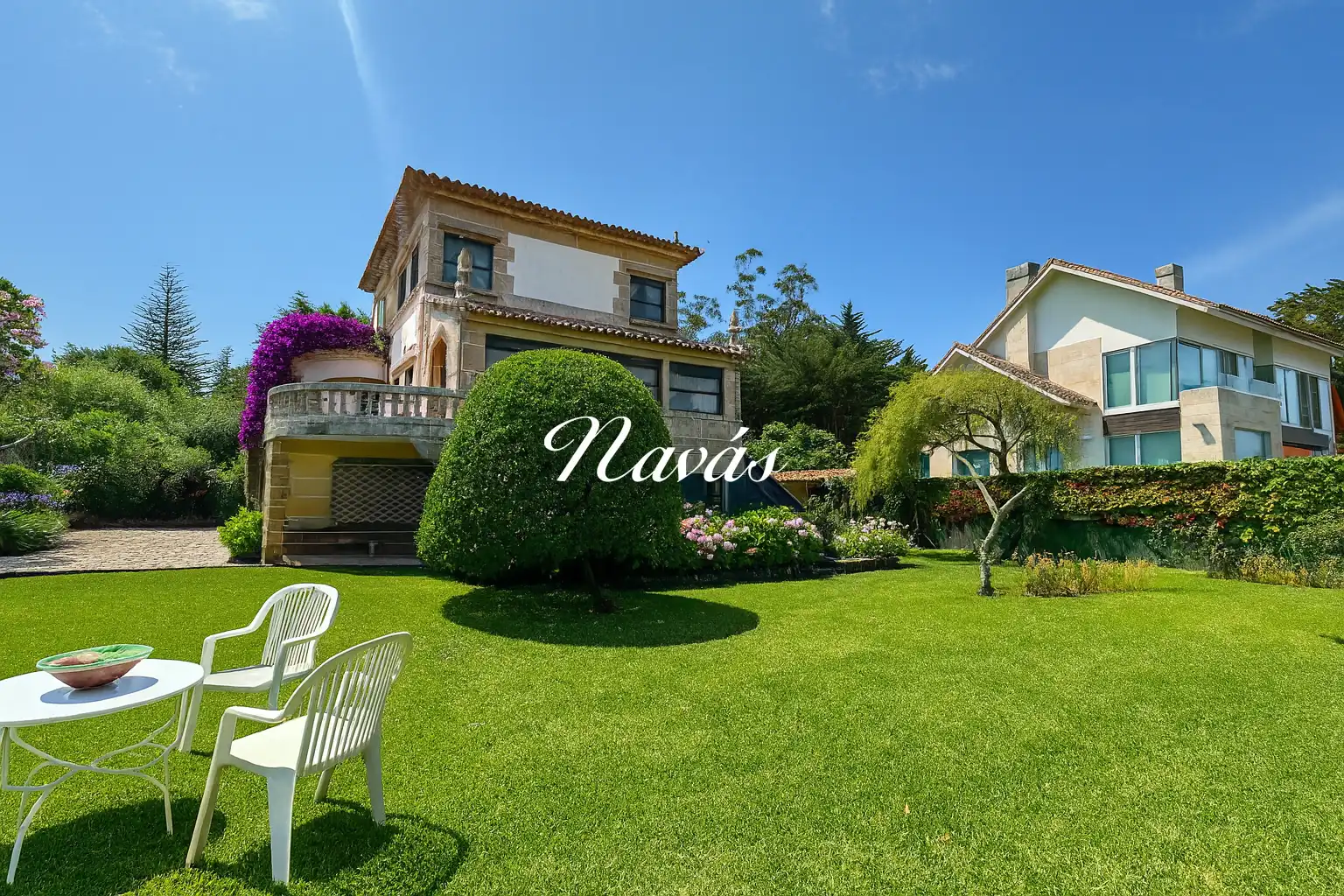 Vista exterior de Casa o xalet en venda en Nigrán amb Jardí privat i Terrassa