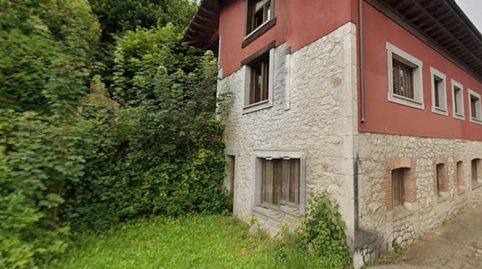 Se vende casa independiente ALQUILADA en Lugar Villar 43 de Onís, Asturias.