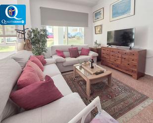 Sala d'estar de Apartament en venda en El Campello amb Aire condicionat