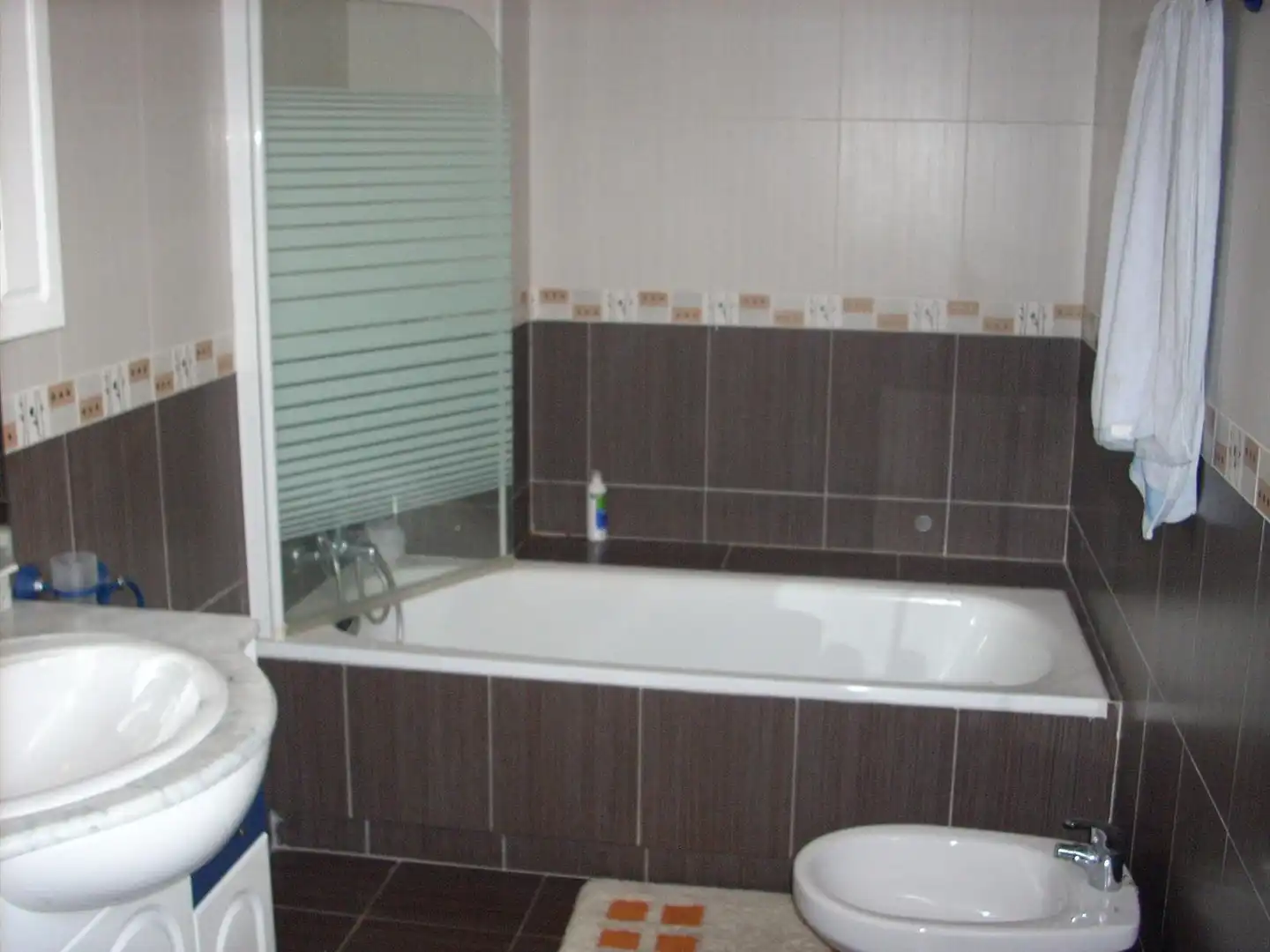 Baño de Casa adosada en venta en Santa Cruz del Retamar con Calefacción, Jardín privado y Terraza