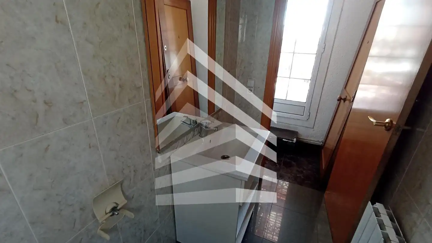 Bathroom of Attic for sale in Barcelona  with Heating and Terrace