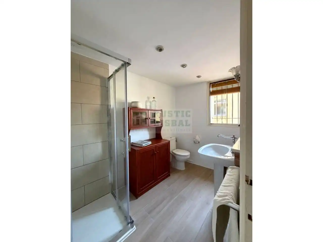 Badezimmer von Country house zur Miete in Sant Joan de Mollet mit Heizung