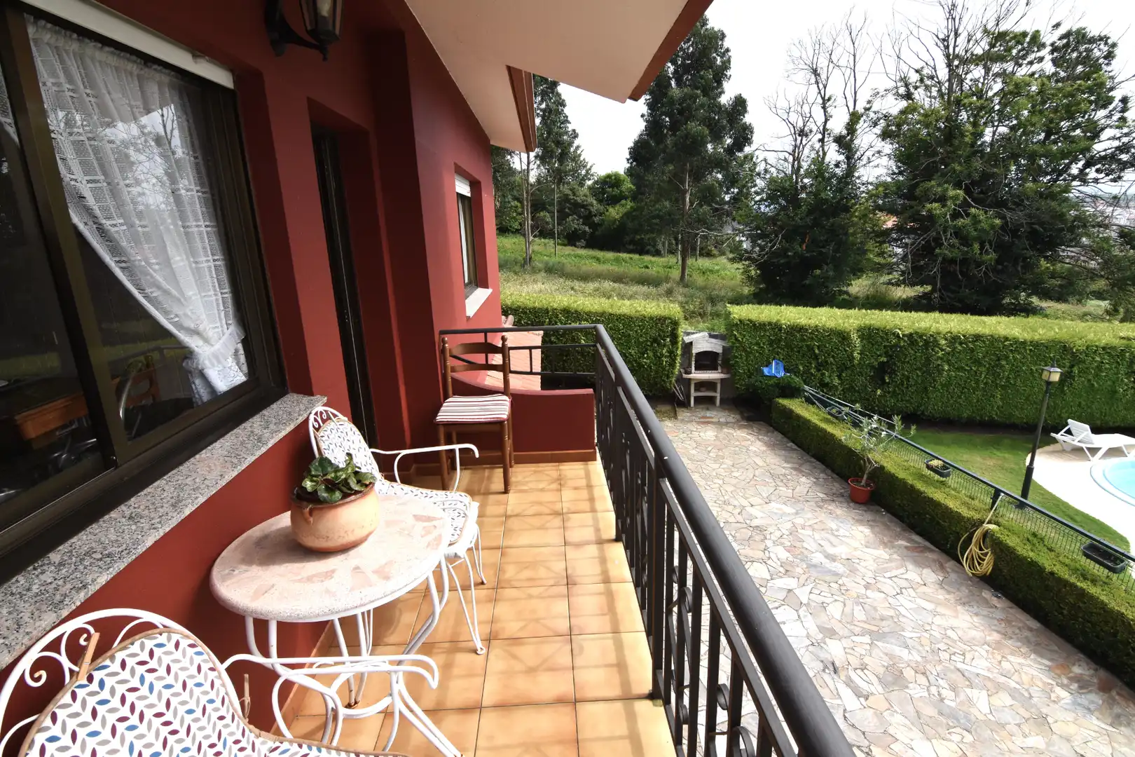 Terraza de Casa o chalet en venta en Oleiros con Calefacción, Jardín privado y Parquet