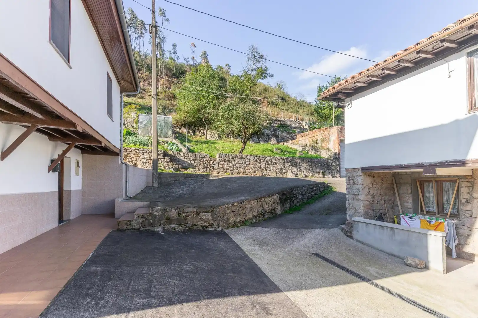 Vista exterior de Casa o xalet en venda en Ribera de Arriba amb Calefacció, Jardí privat i Terrassa