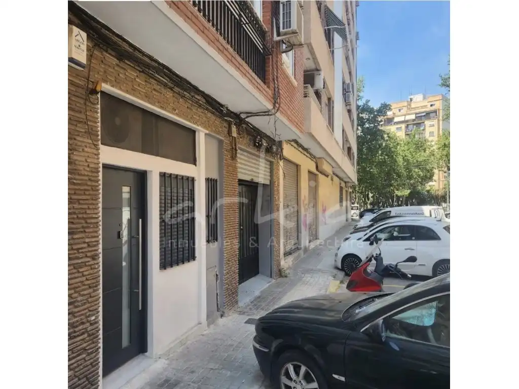 Planta baja en venta en Trinitat