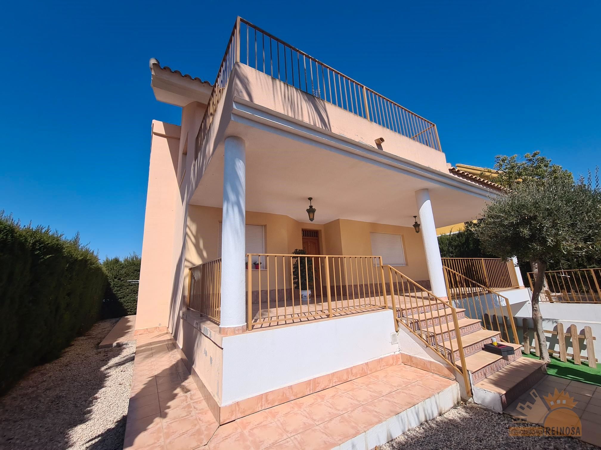 Vista exterior de Casa o xalet en venda en Molina de Segura amb Aire condicionat, Calefacció i Jardí privat