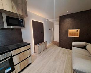 Sala d'estar de Apartament de lloguer en León Capital  amb Moblat, Forn i Rentadora