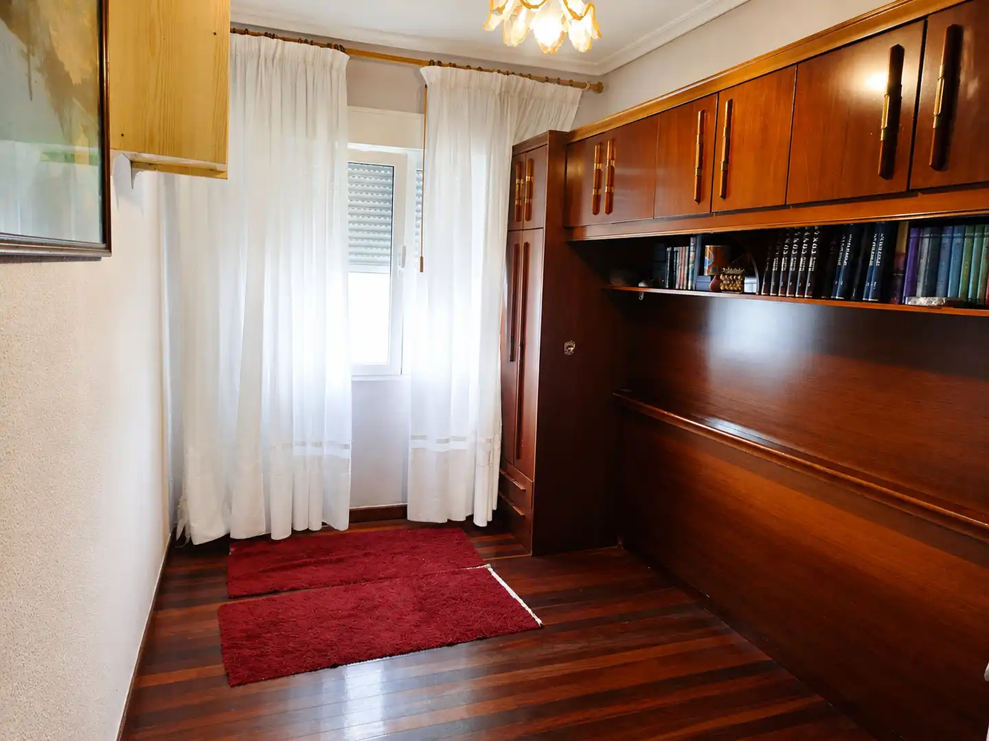 Schlafzimmer von Wohnung zur Miete in Santander mit Möbliert und Ofen