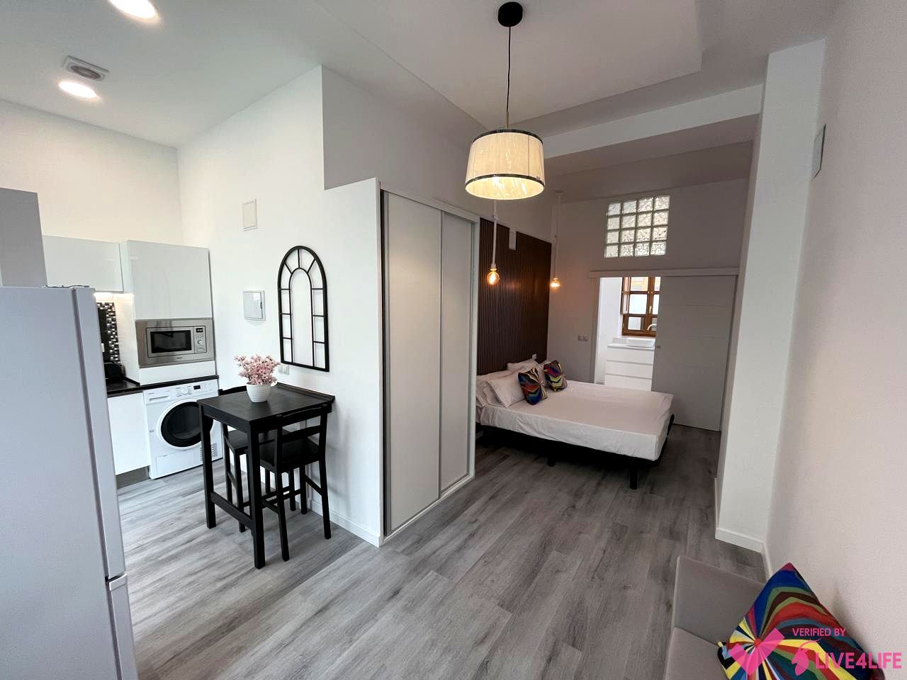 Bedroom of Study for rent in  Valencia Capital  with Air Conditioner, Furnished and Internet