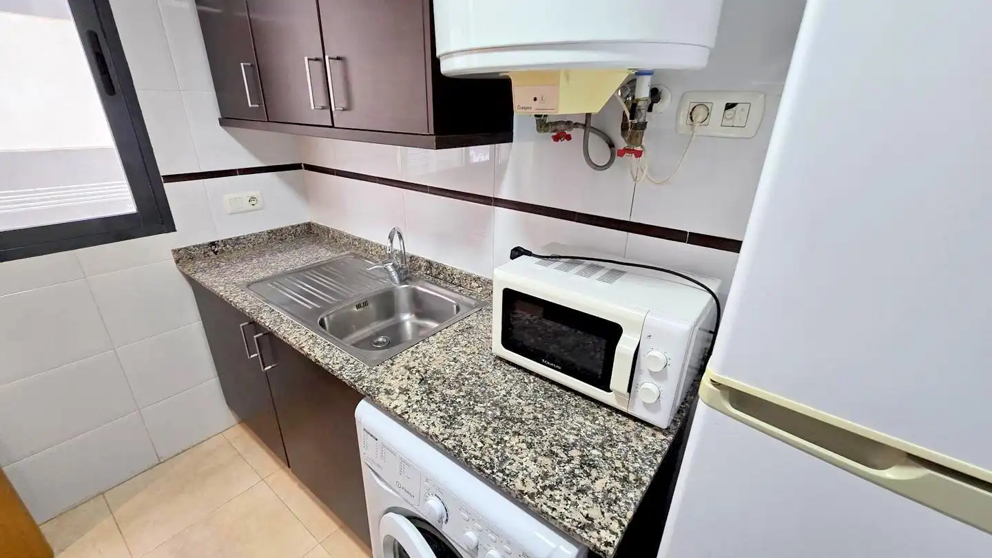 Cocina de Apartamento en venta en Gandia con Calefacción, Terraza y Trastero