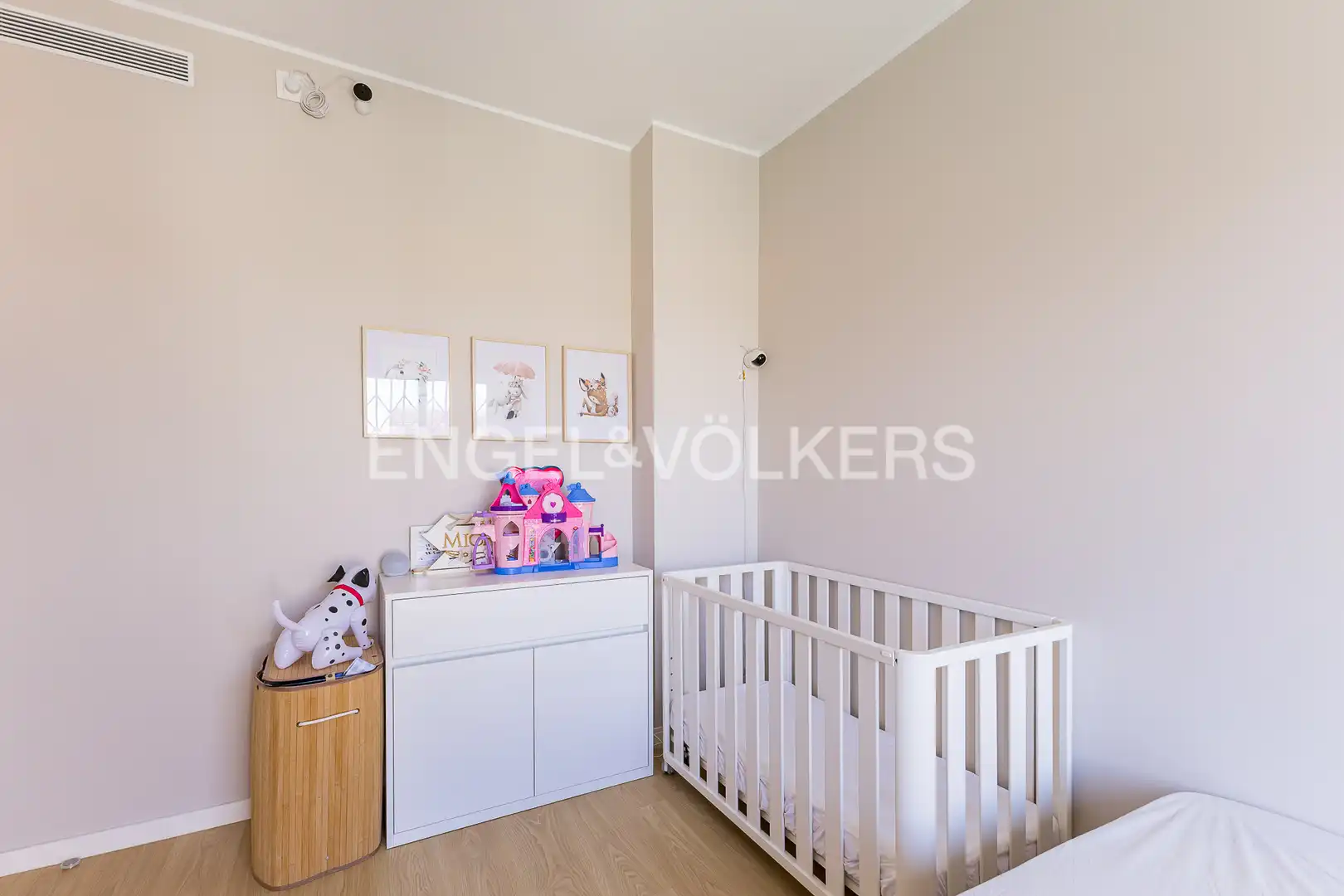 Bedroom of Attic for sale in Barcelona  with Air Conditioner, Heating and Private garden