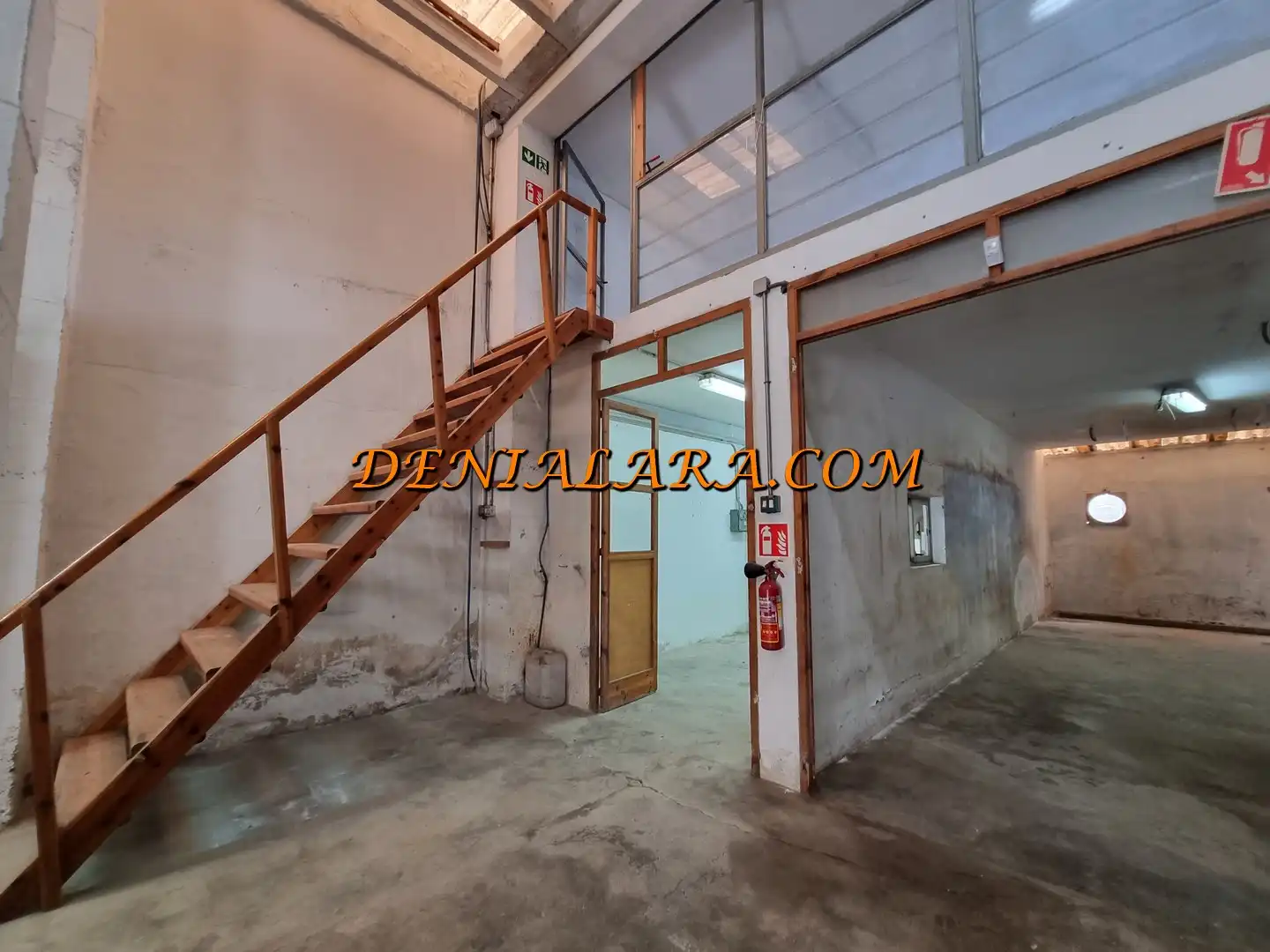 Commercial properties for rent in Pego