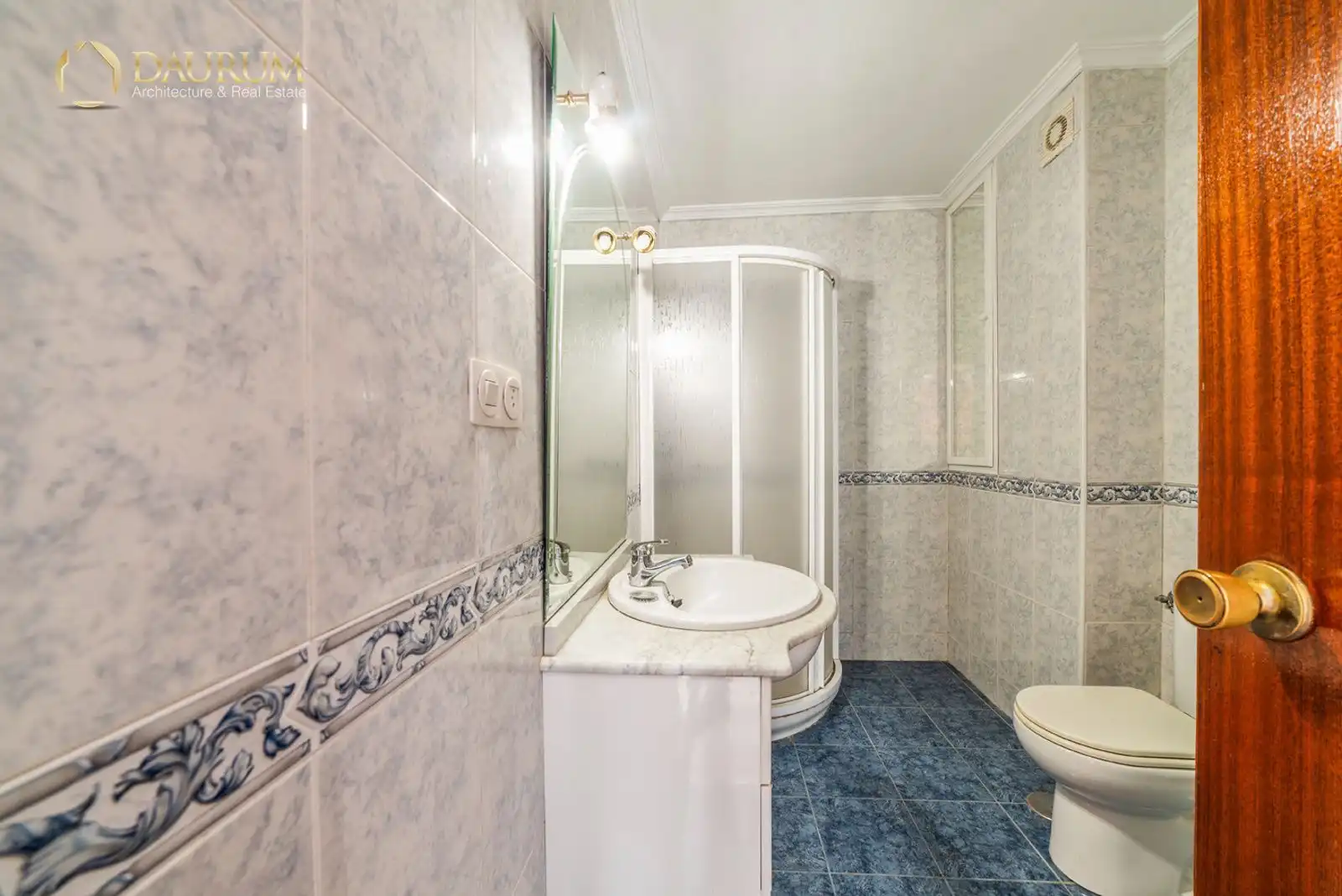 Baño de Piso en venta en Triana