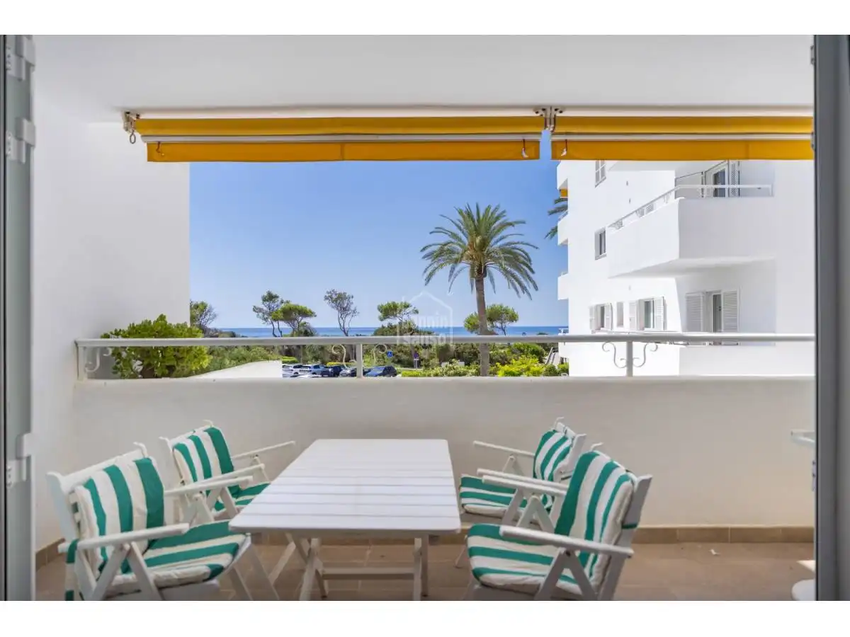 Terrassa de Apartament en venda en Es Migjorn Gran amb Terrassa i Moblat