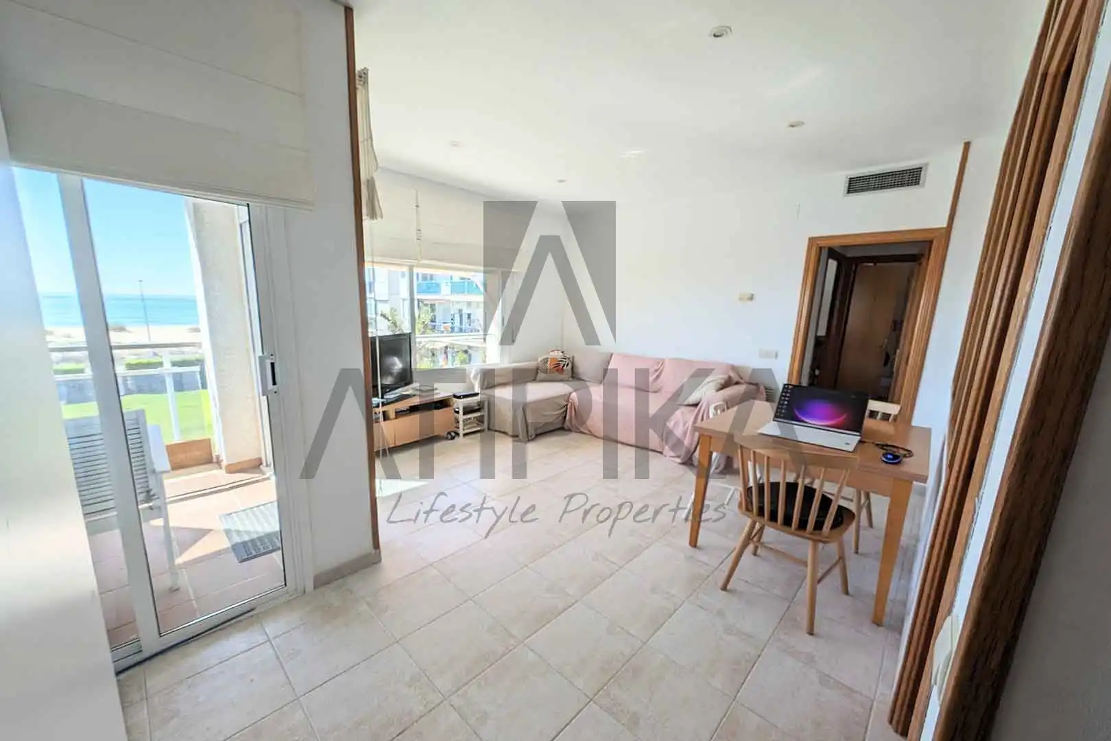 Sala de estar de Piso en venta en Castelldefels con Calefacción, Terraza y Trastero