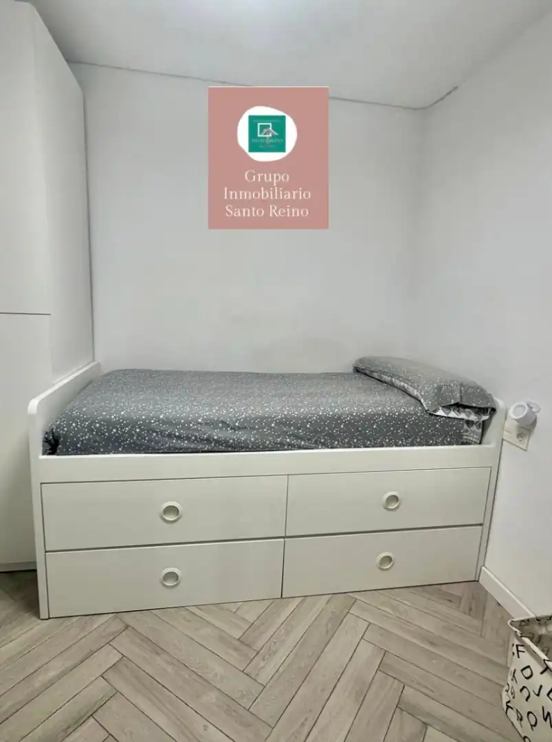 Habitación de Piso en venta en Jaén con Aire acondicionado, Trastero y Amueblado