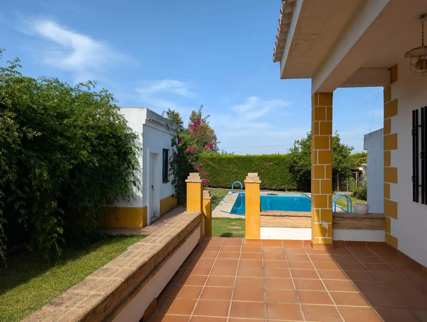 Detached house with pool for sale in Sanlúcar la Mayor, imagen 19