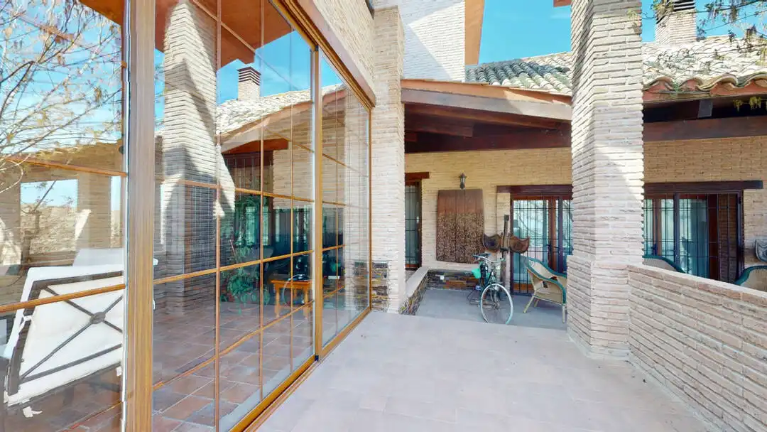 Terraza de Casa o chalet en venta en Campo Real con Aire acondicionado, Calefacción y Jardín privado