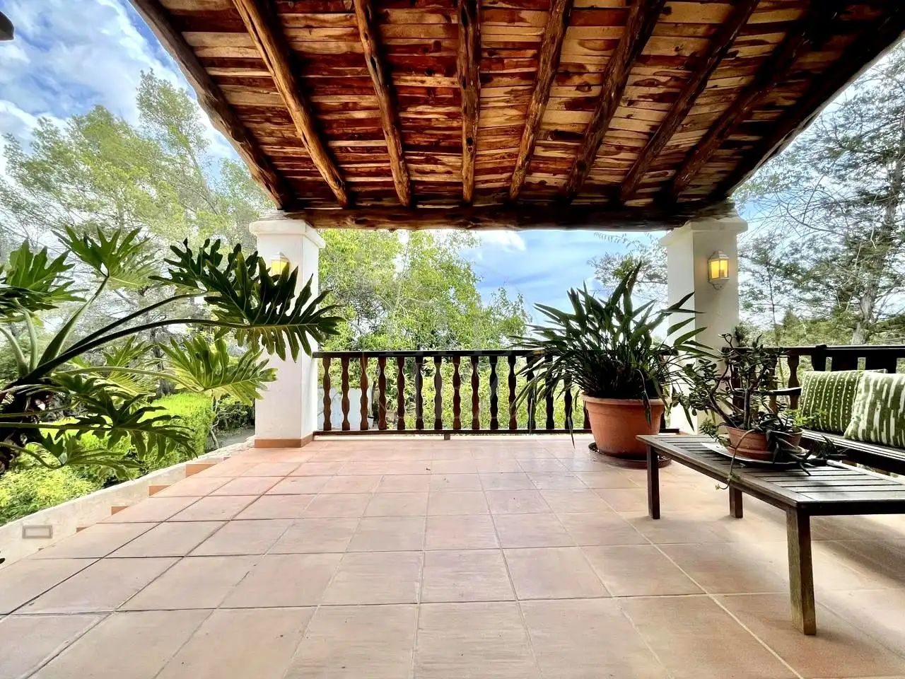 Terrassa de Casa o xalet en venda en Sant Joan de Labritja amb Aire condicionat, Jardí privat i Piscina