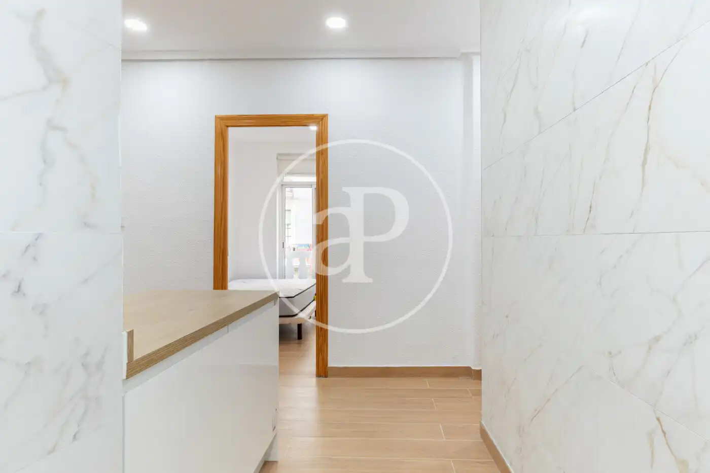 Flat for rent in Valencia  with Air Conditioner, Heating and Furnished