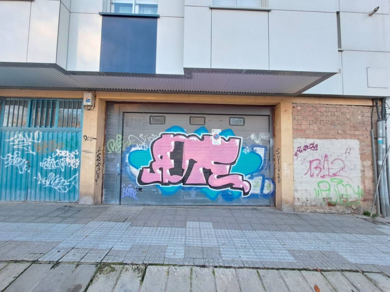 Vista exterior de Garaje en venta en Burgos Capital